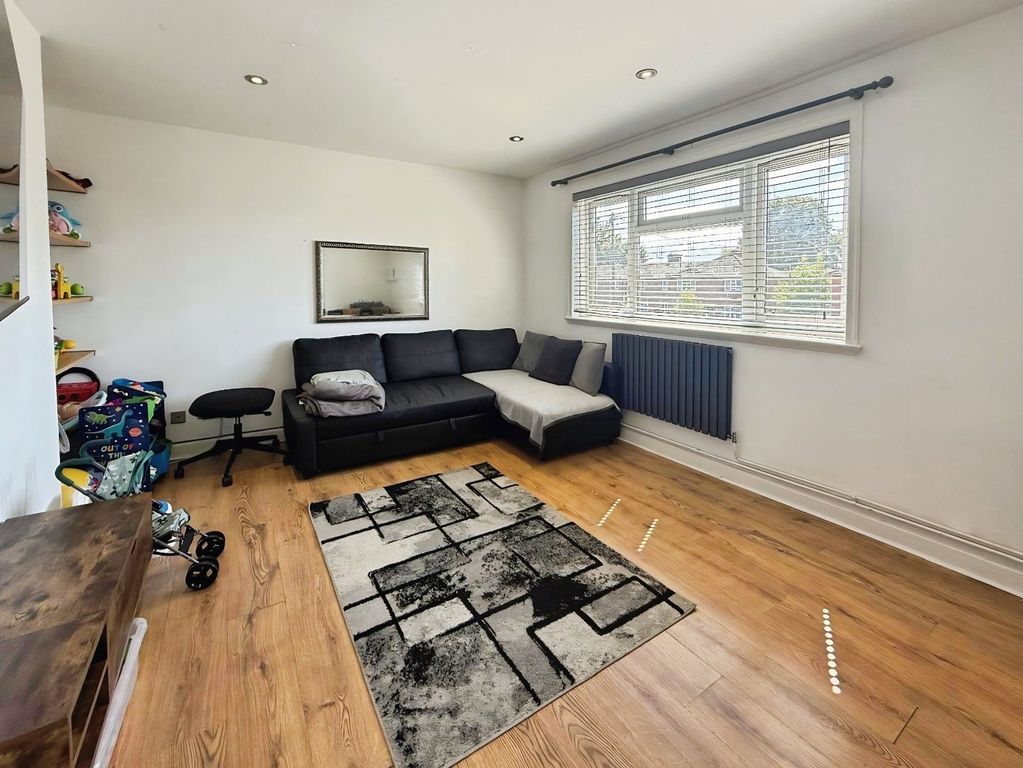 Property photo 3 of 12 Picture No. 04