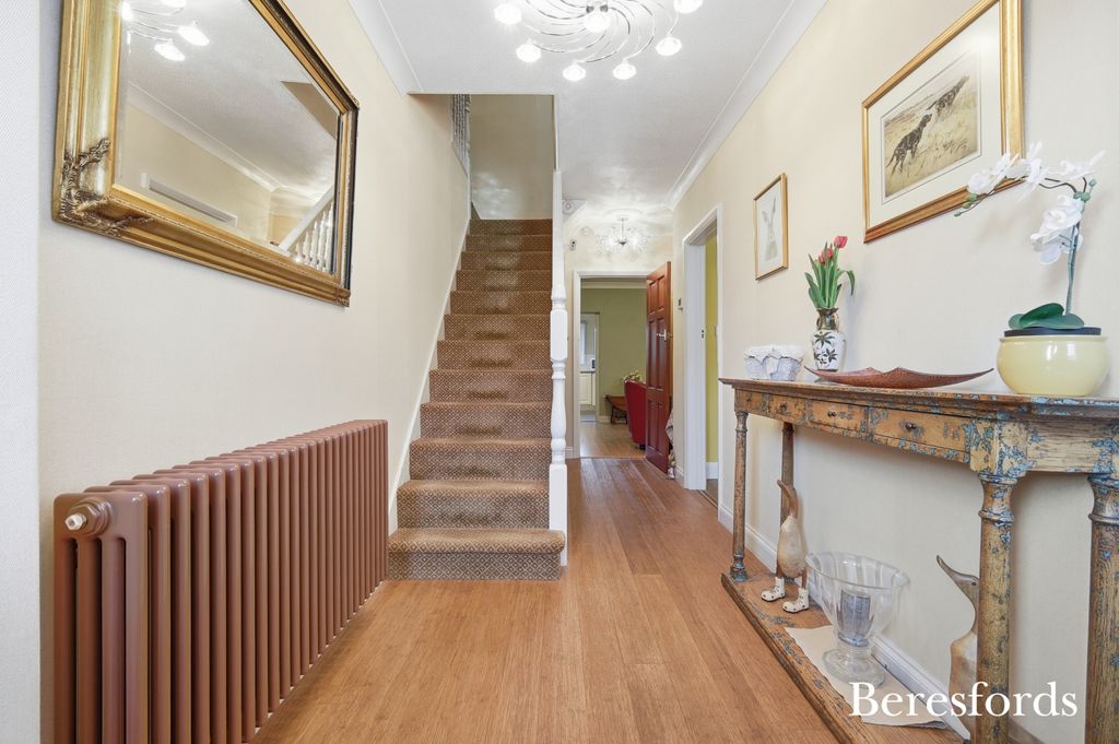 Property photo 2 of 27 Picture No. 22