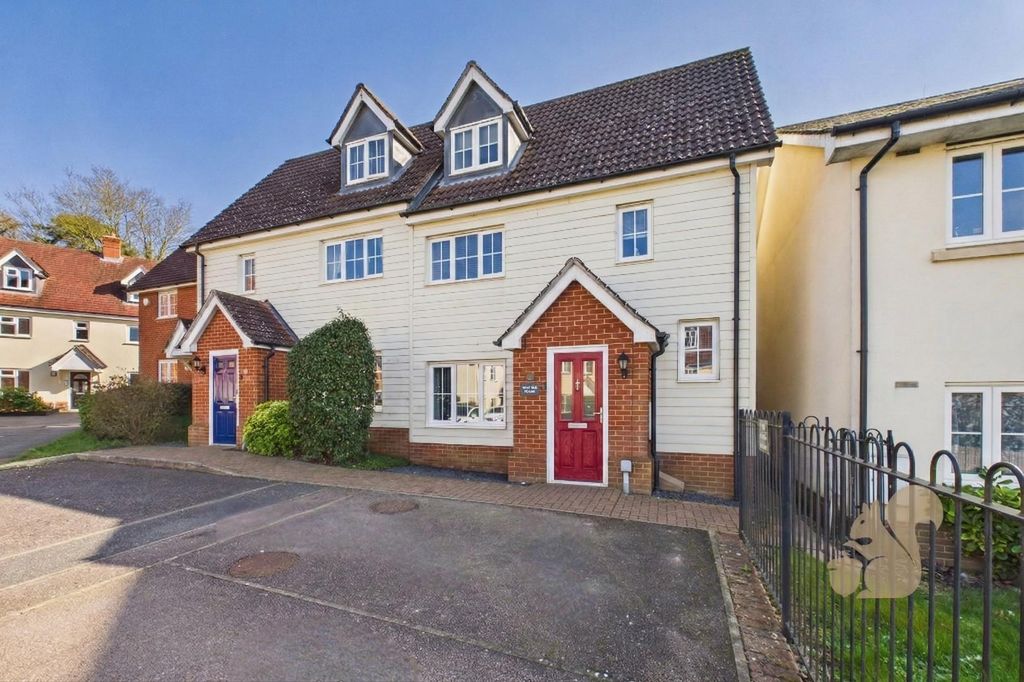 Property photo 1 of 19 Front