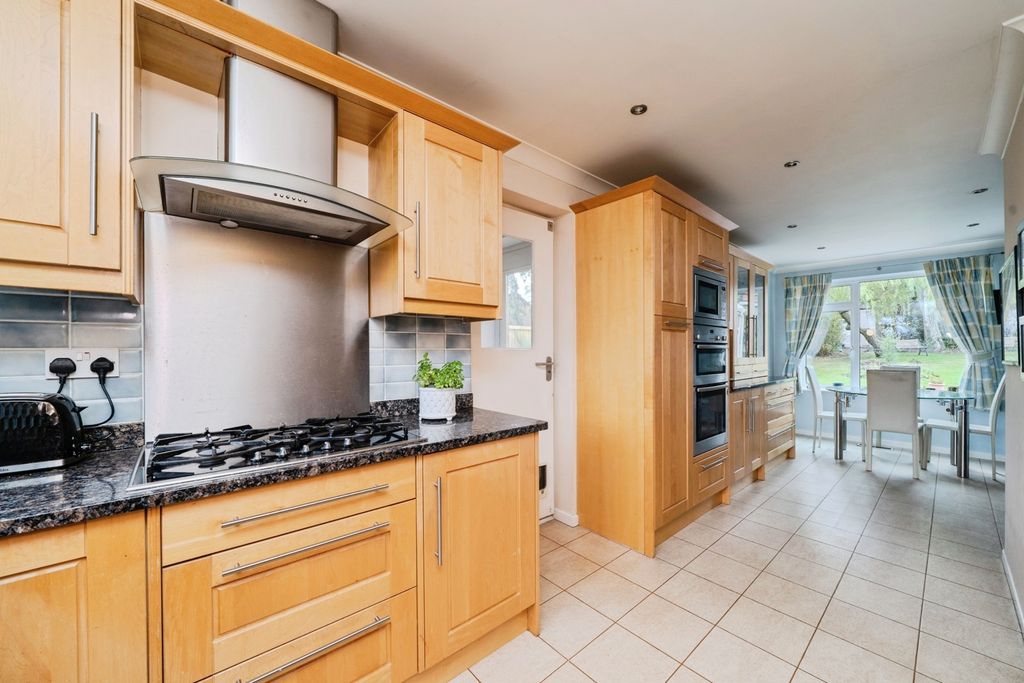 Property photo 3 of 23 Photo