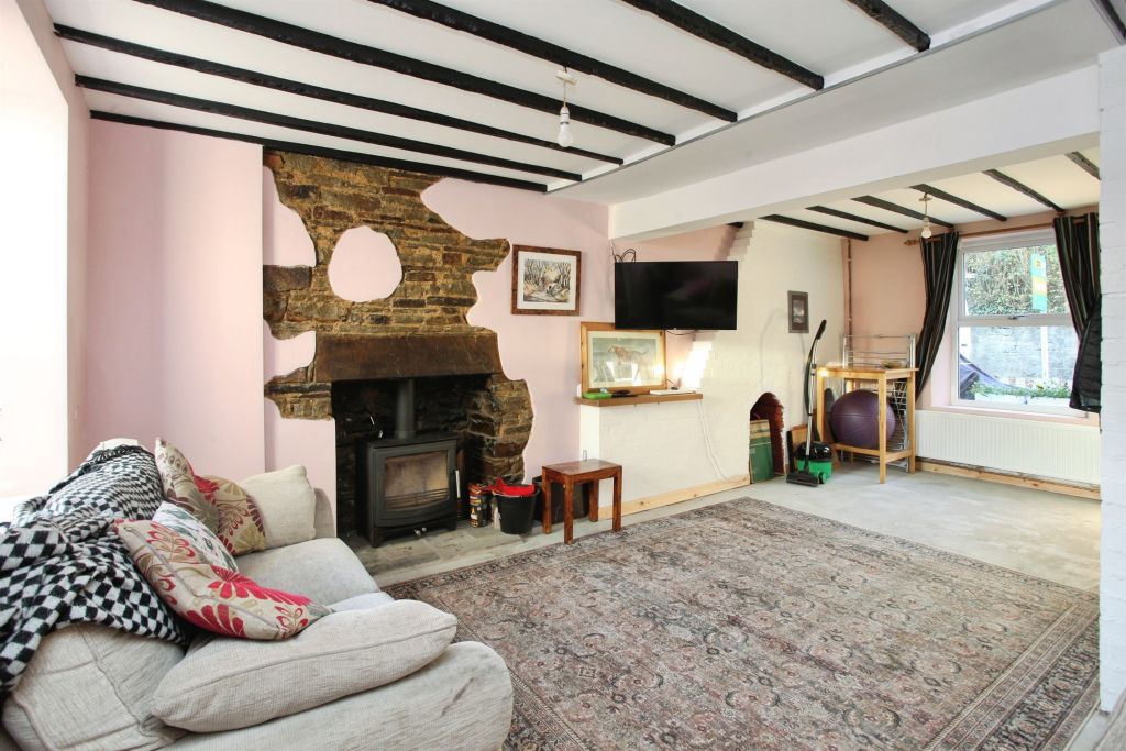 Property photo 3 of 15