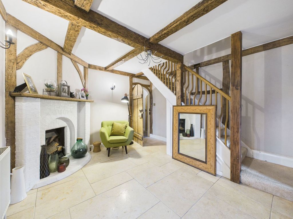 Property photo 3 of 25