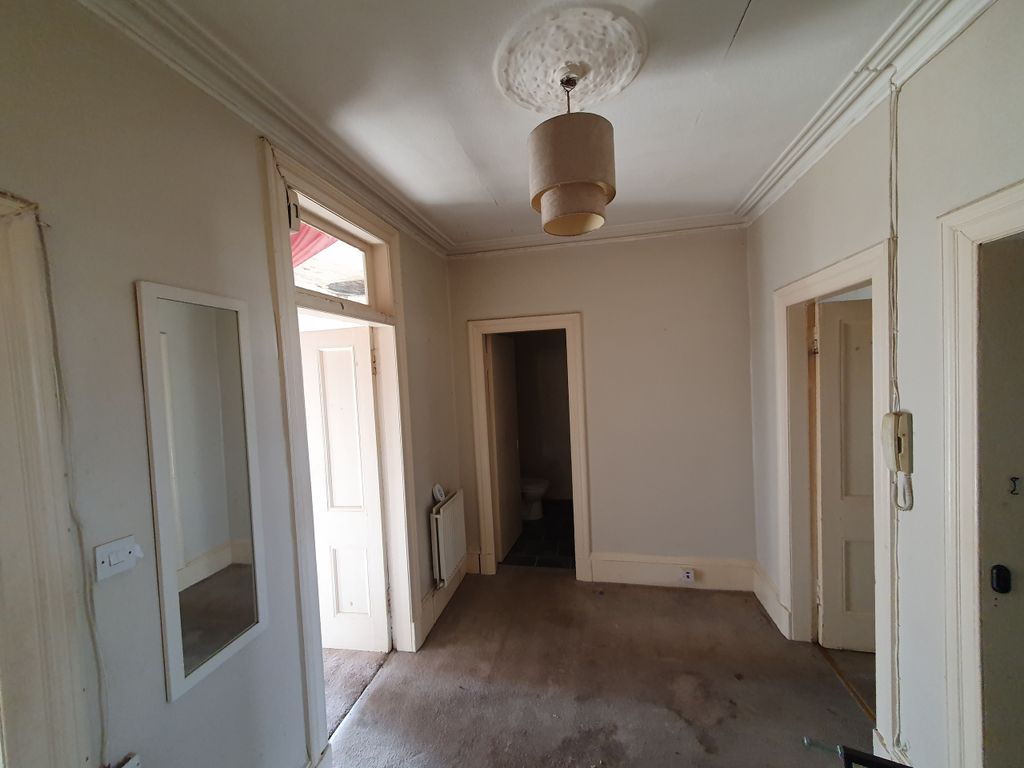 Property photo 3 of 8 3