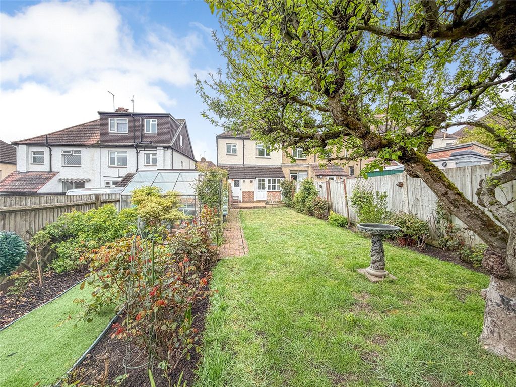 Property photo 2 of 11 Picture No. 28
