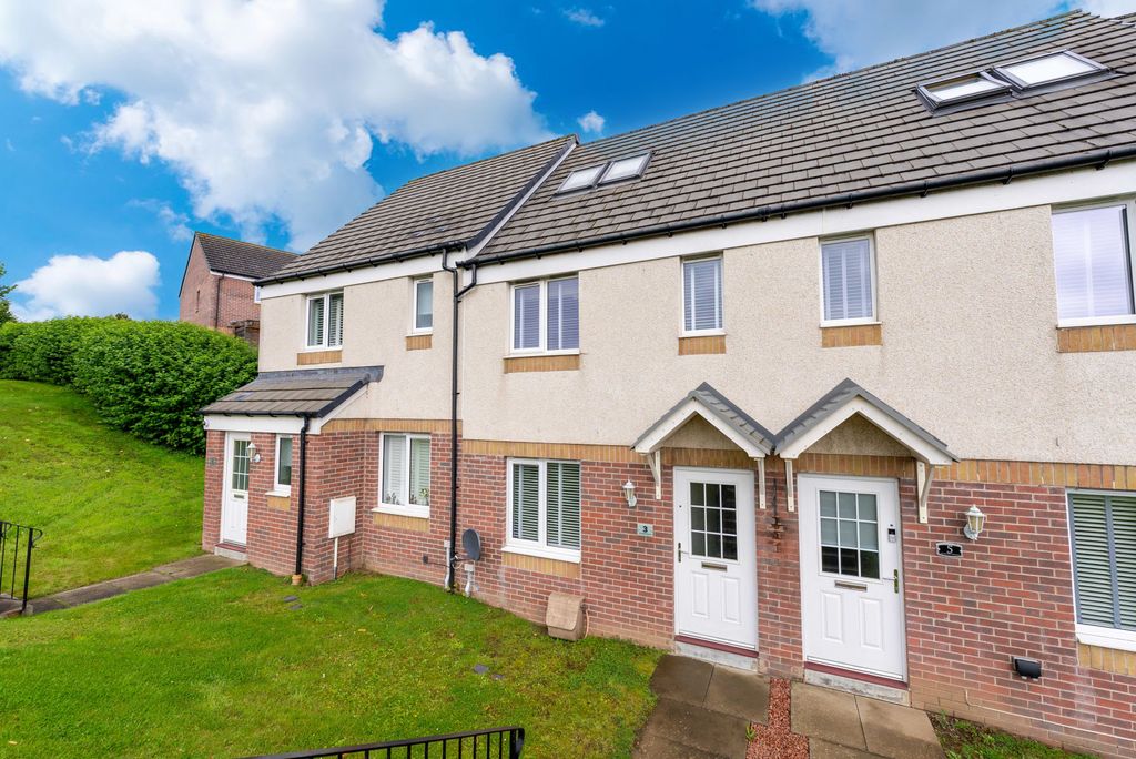 Property photo 1 of 33 3 Bedroom Town House For Sale