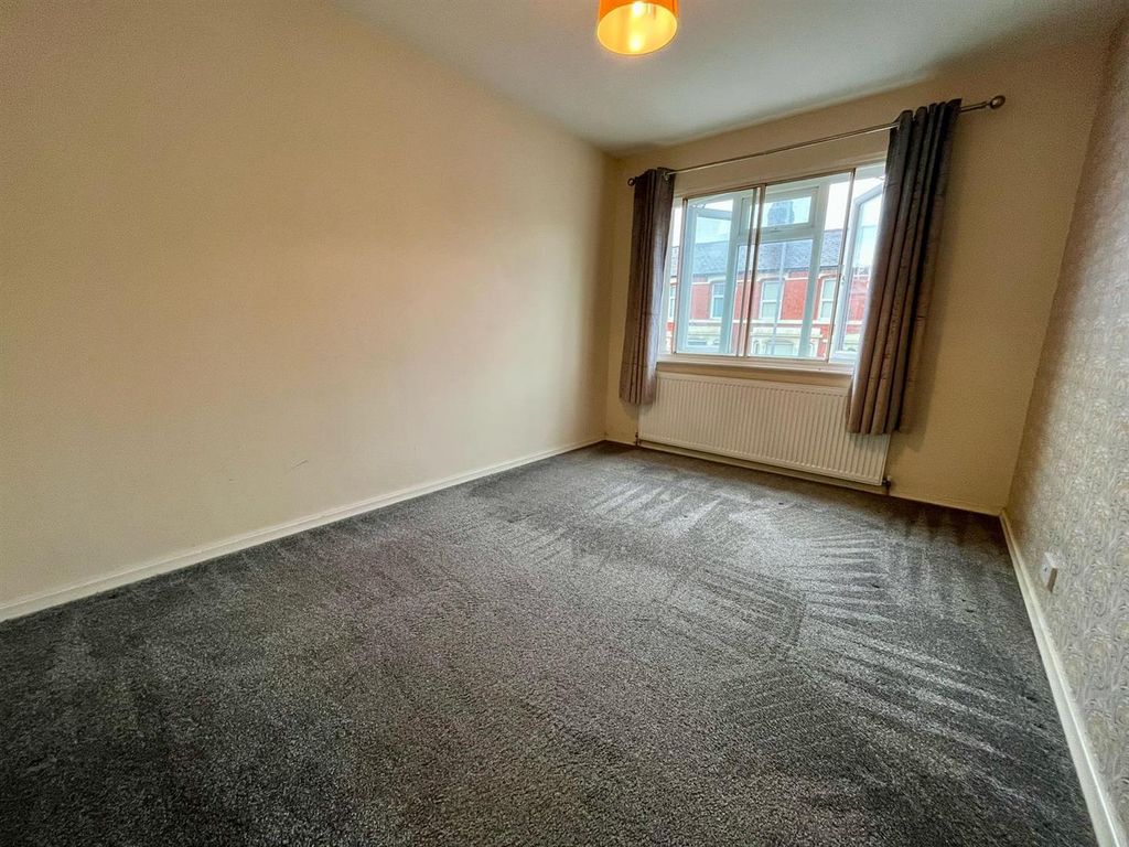 Property photo 1 of 6 05c216E7-Be23-4d93-9Cdf-4B810d1420Fe.Jpg