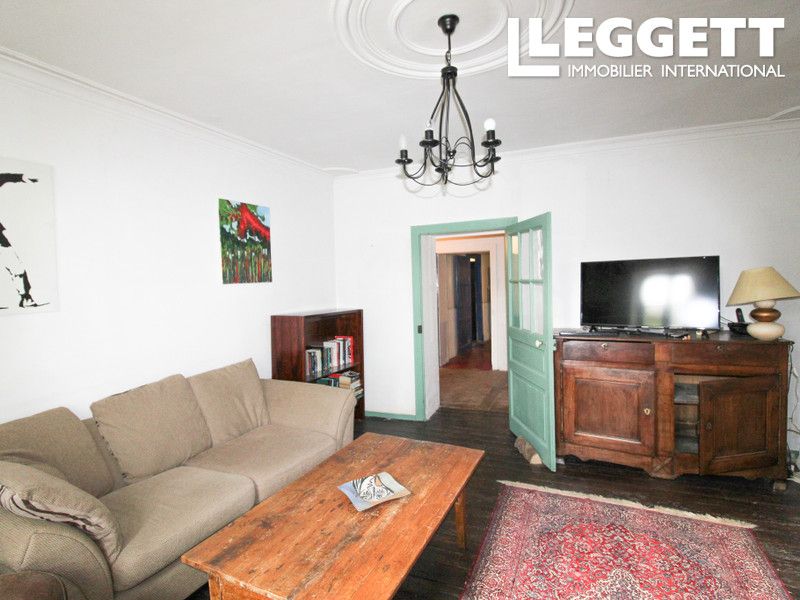 Property photo 2 of 10