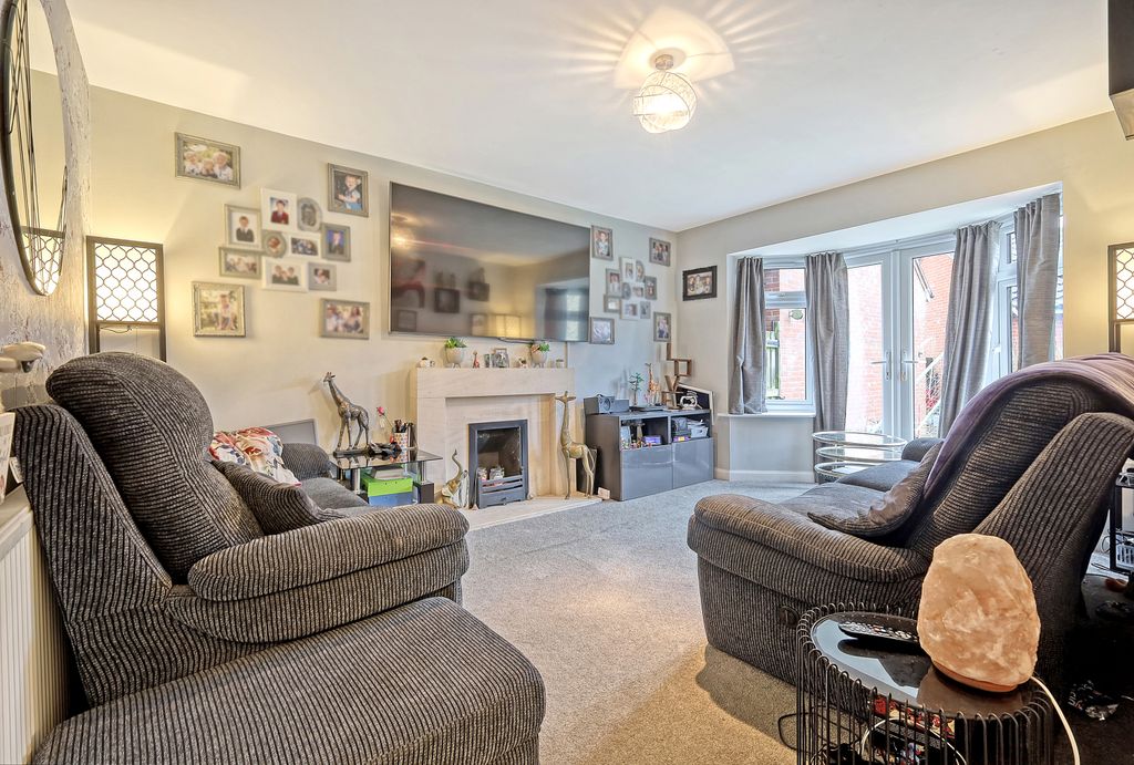 Property photo 2 of 32 026_Egkd