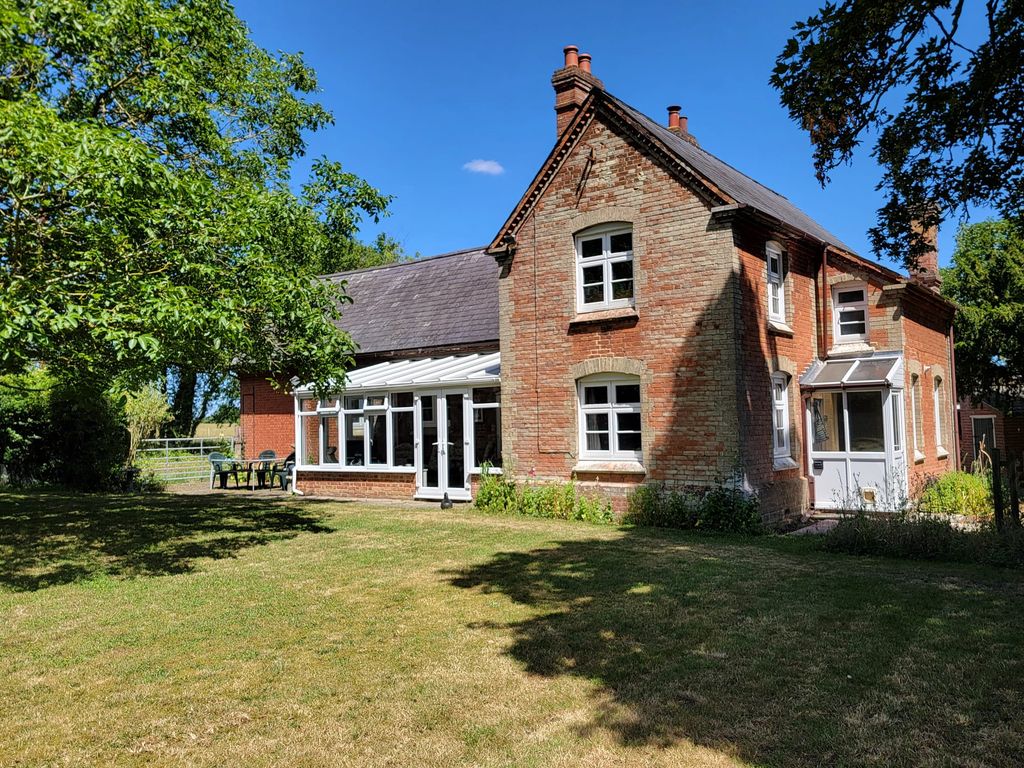 Property photo 1 of 22