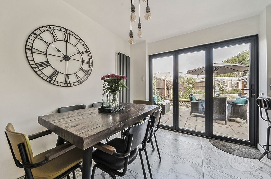 Property photo 3 of 20 6127980d-7048-417...