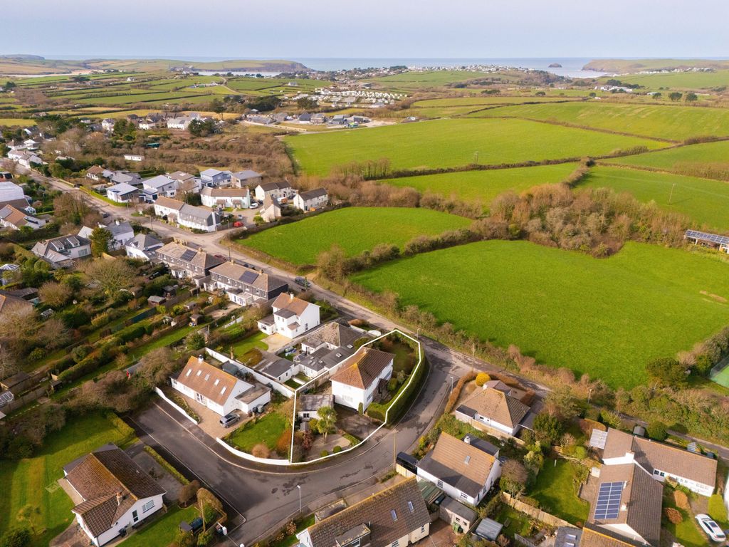 Property photo 2 of 17 Gallery