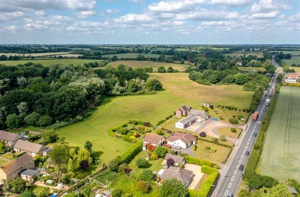 Property photo 2 of 4 Photo 01