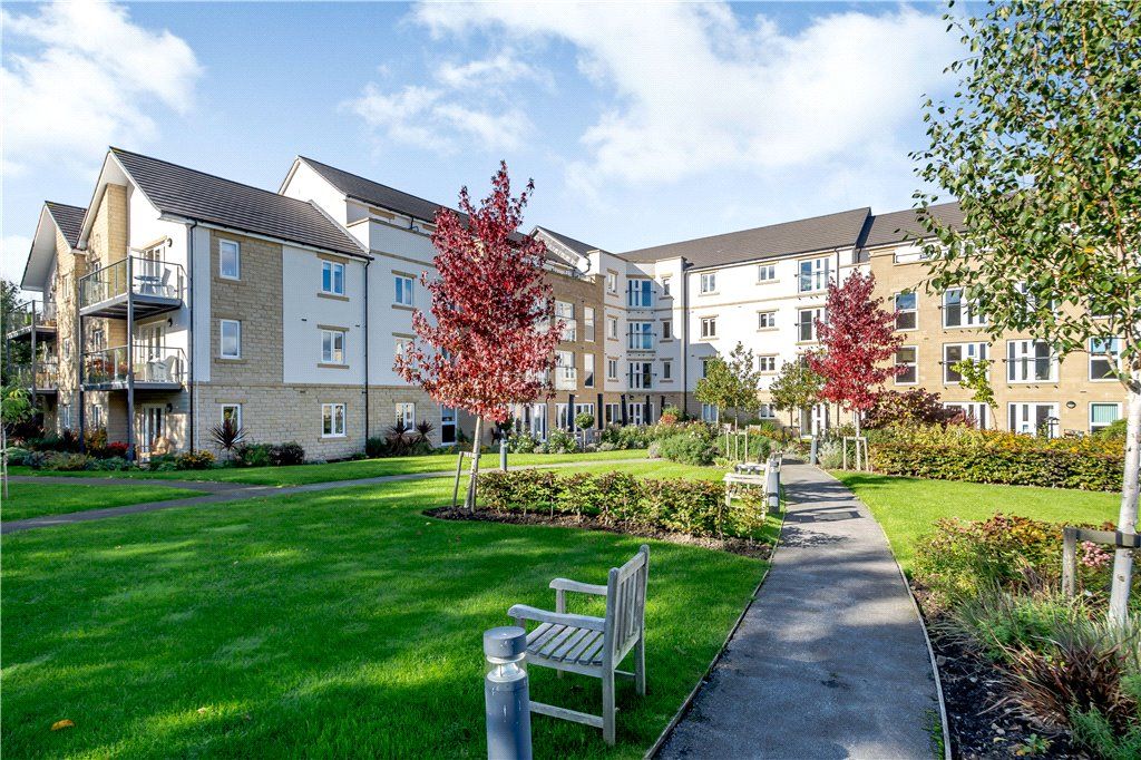 Property photo 1 of 11 Chesterton Court