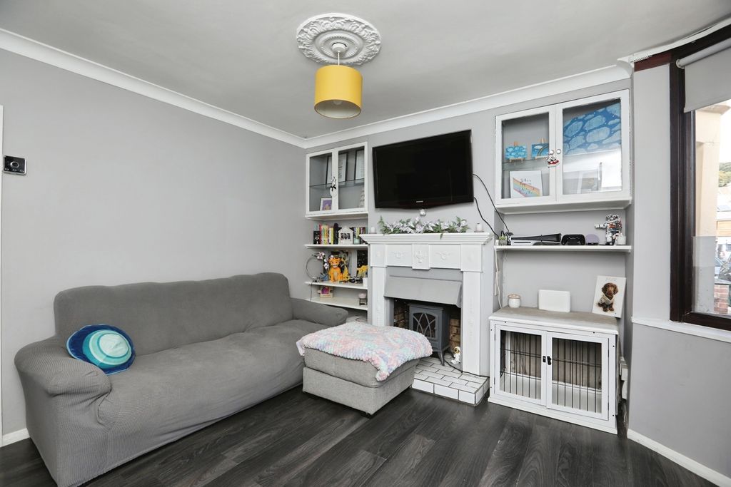 Property photo 2 of 14 Pbox-Img.Jpg