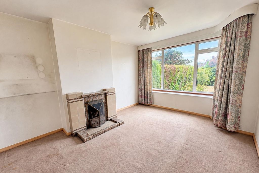 Property photo 3 of 16 5526376
