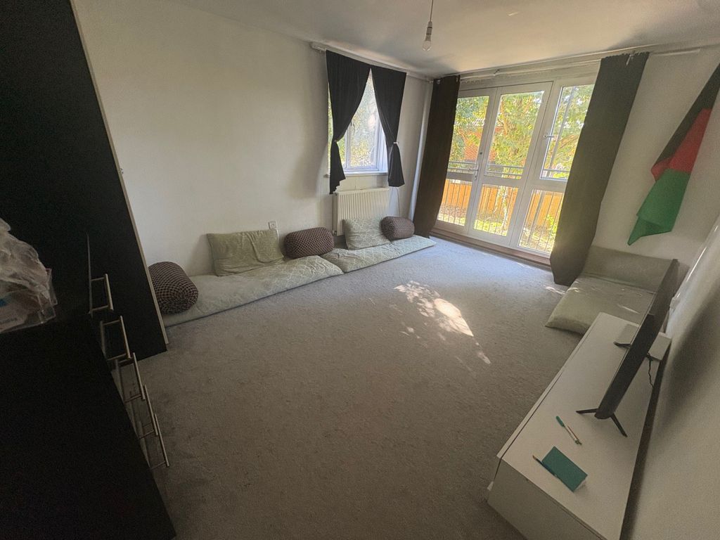 Property photo 2 of 6 Gallery