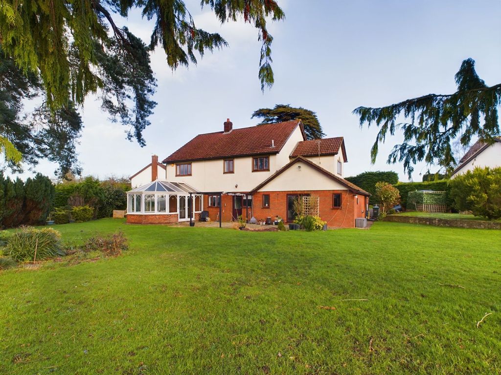 Property photo 2 of 30