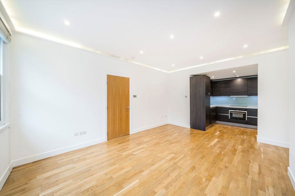 Property photo 3 of 7