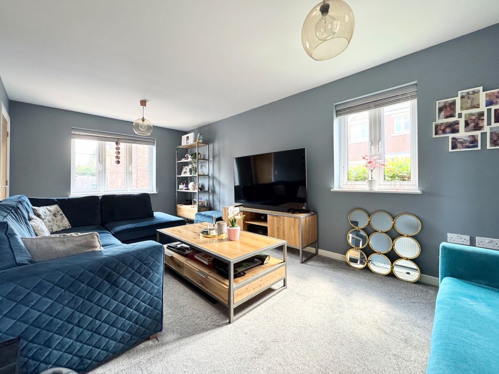 Property photo 3 of 26 Akeman Residential