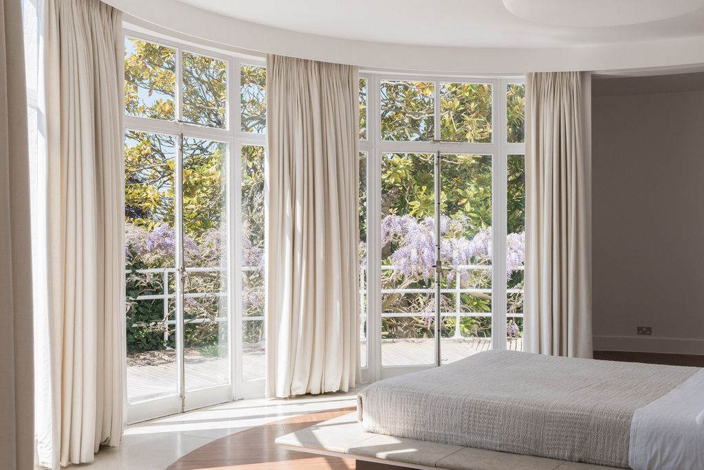 Property photo 3 of 28