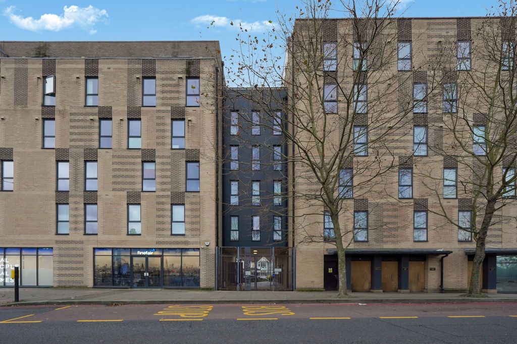 Property photo 1 of 15 Front