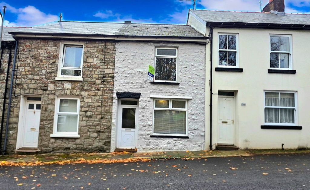 Property photo 1 of 15