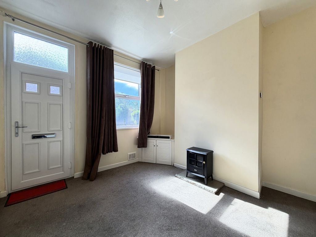 Property photo 2 of 12 Photo 11