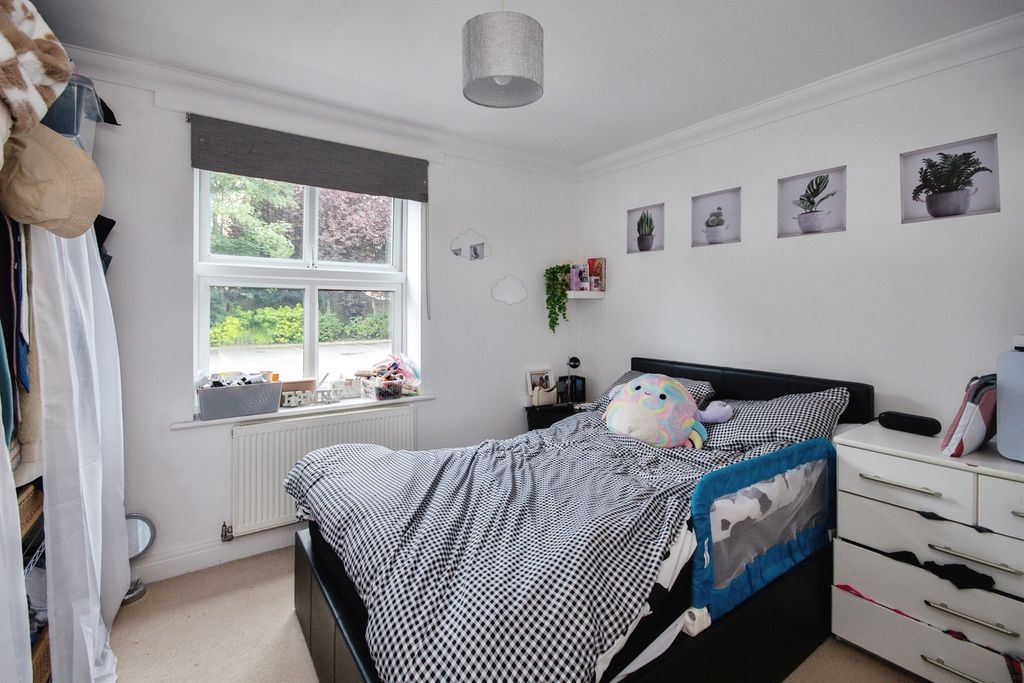 Property photo 3 of 16