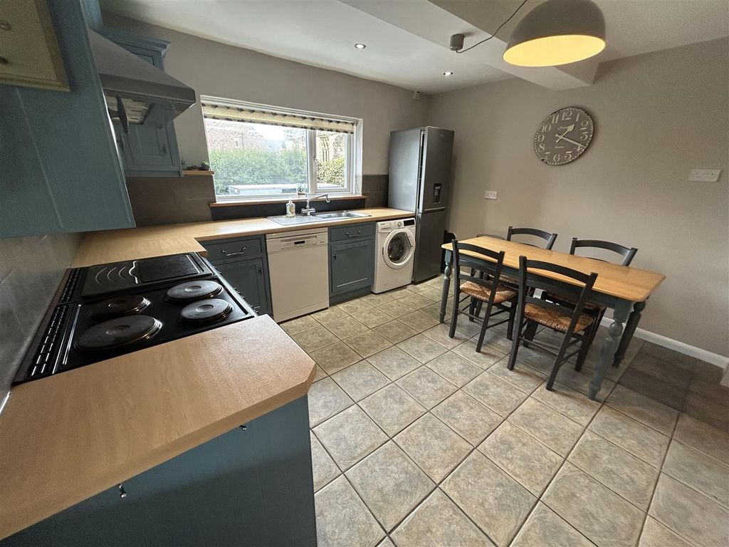 Property photo 3 of 15 Image00044.Jpeg