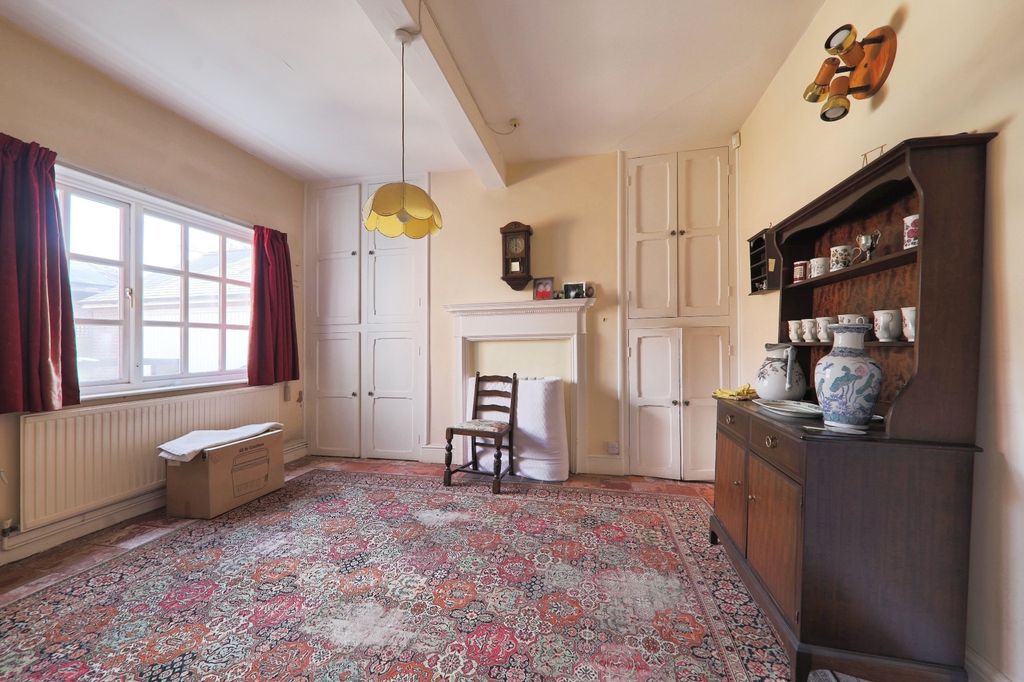 Property photo 3 of 20 4223197