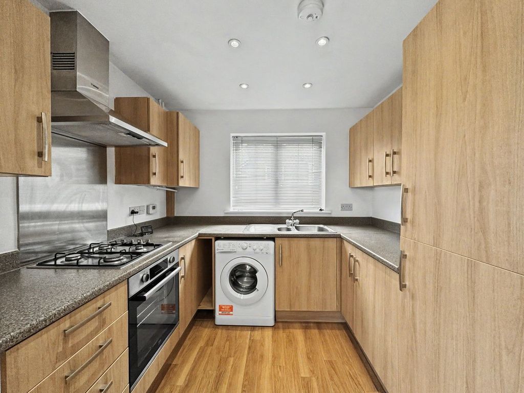 Property photo 3 of 26