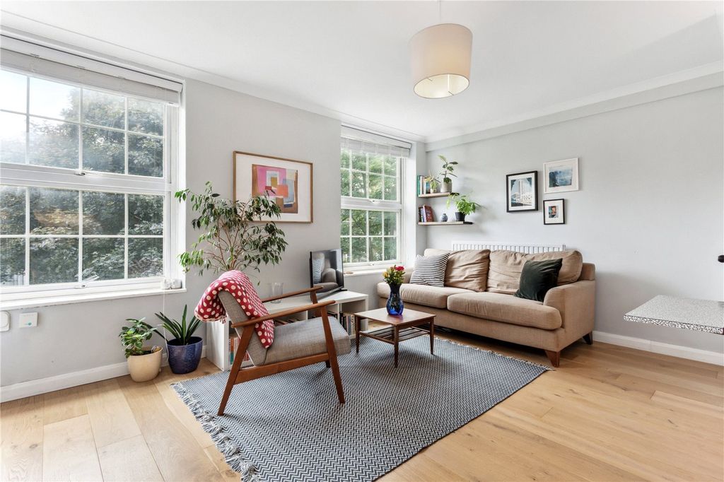 Property photo 2 of 12 Picture No. 10