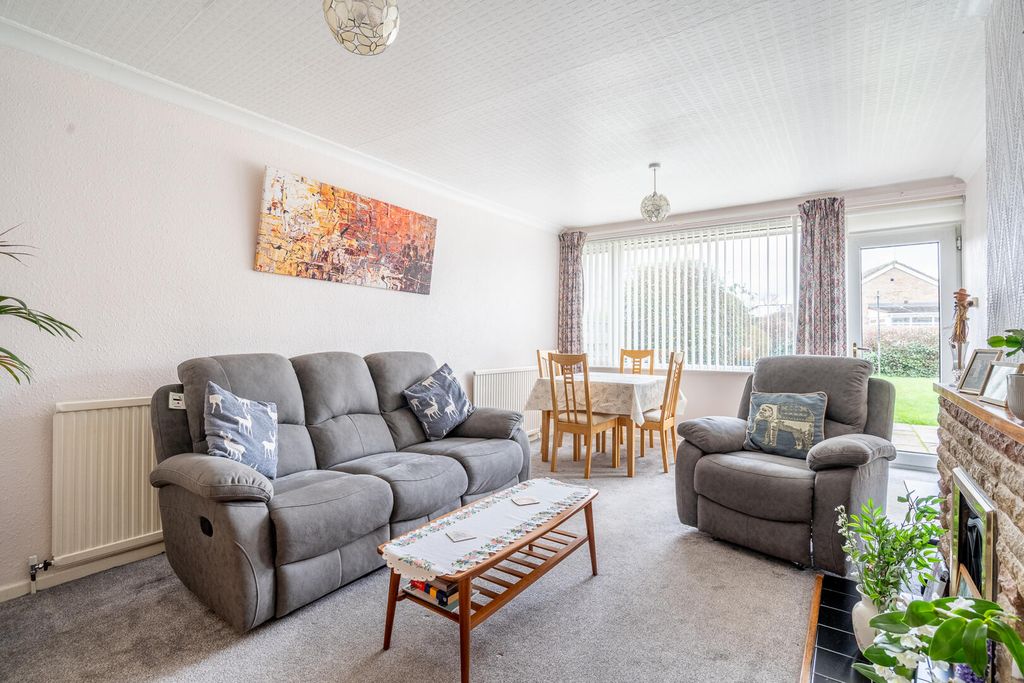 Property photo 2 of 12 Living Room