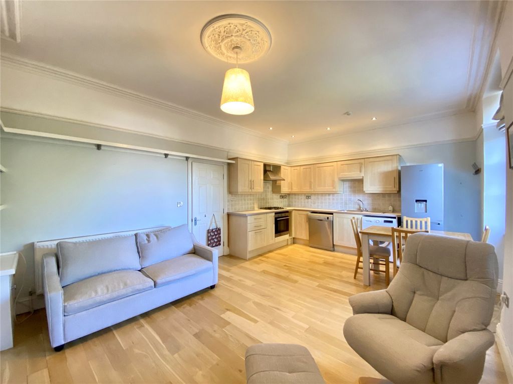 Property photo 3 of 18 Picture No. 30