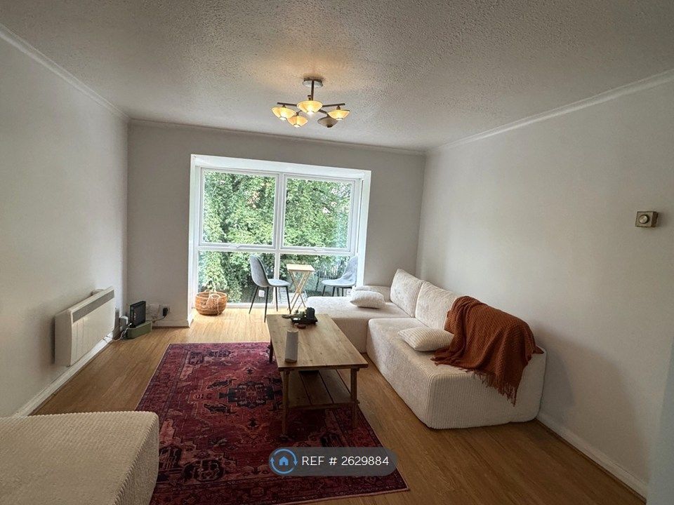 Property photo 3 of 12