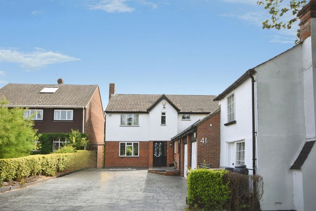 Property photo 1 of 27
