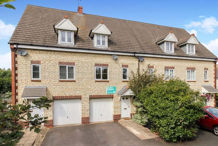 Property photo 1 of 8 335045