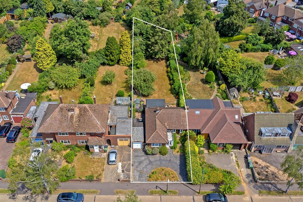 Property photo 1 of 23 6Westfields-2.Jpg