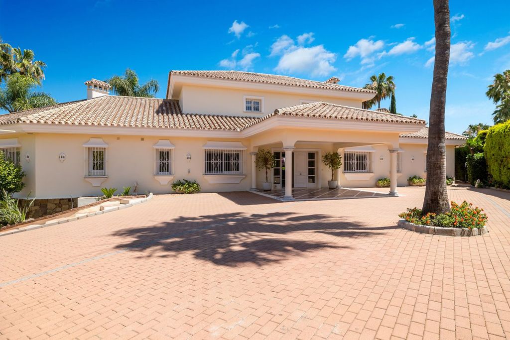 Property photo 1 of 50