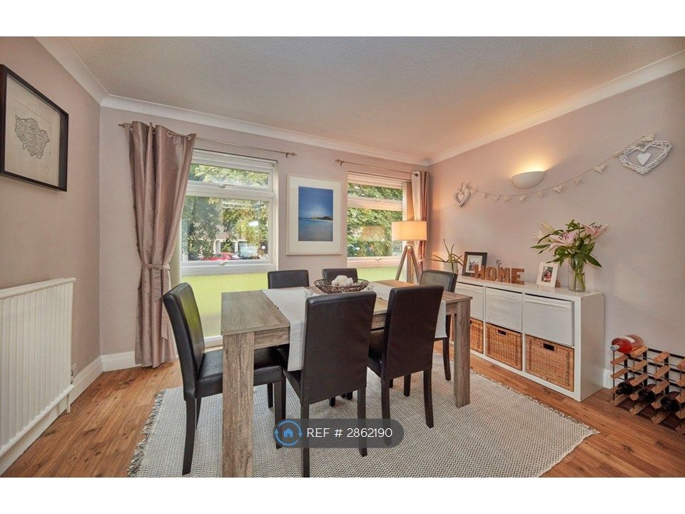 Property photo 2 of 9 Dining Room