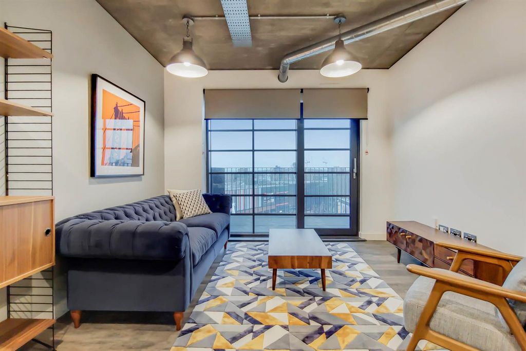 Property photo 2 of 16 2.Jpg