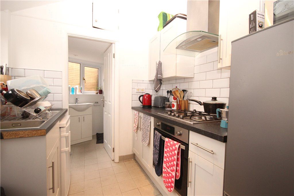 Property photo 2 of 9 Kitchen