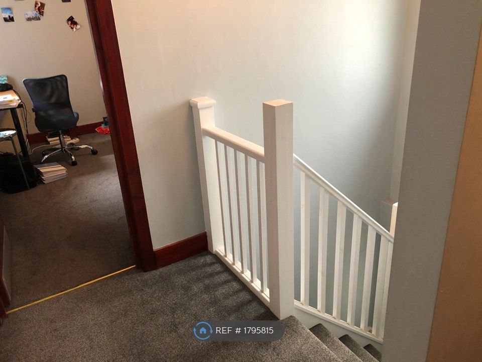 Property photo 3 of 12 Stairs