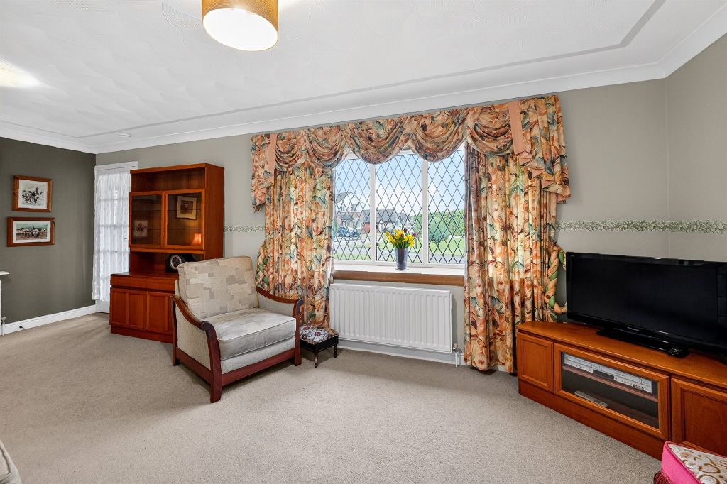 Property photo 3 of 14