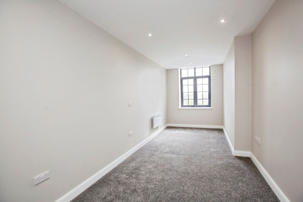 Property photo 2 of 19 Pbox-Img.Jpg