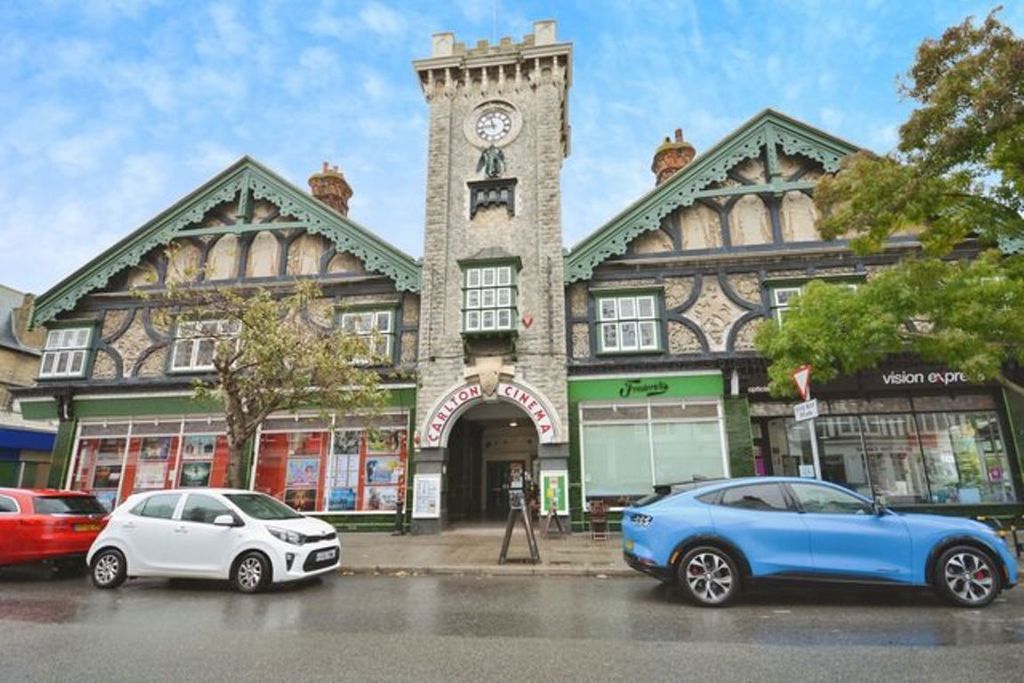 Property photo 1 of 23