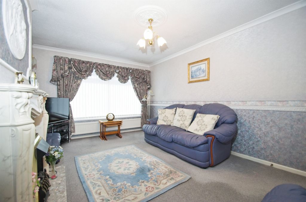 Property photo 3 of 18