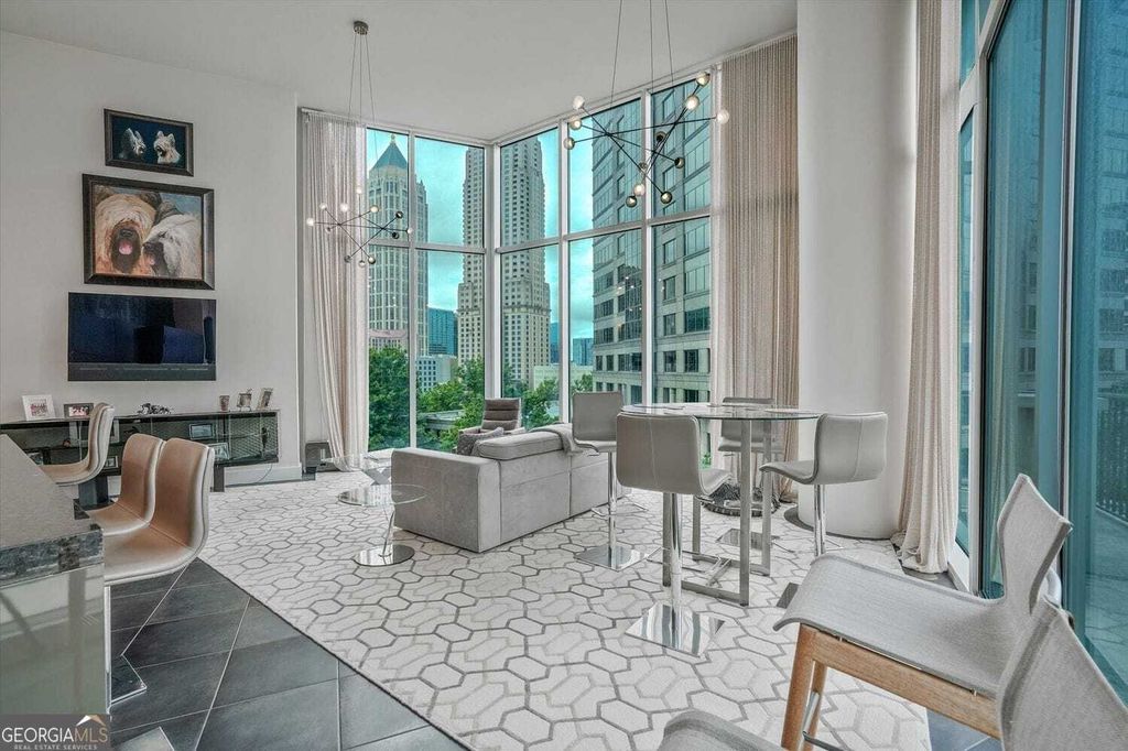 Property photo 1 of 31