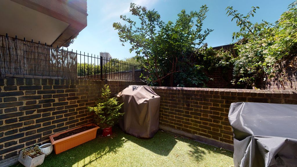 Property photo 2 of 7