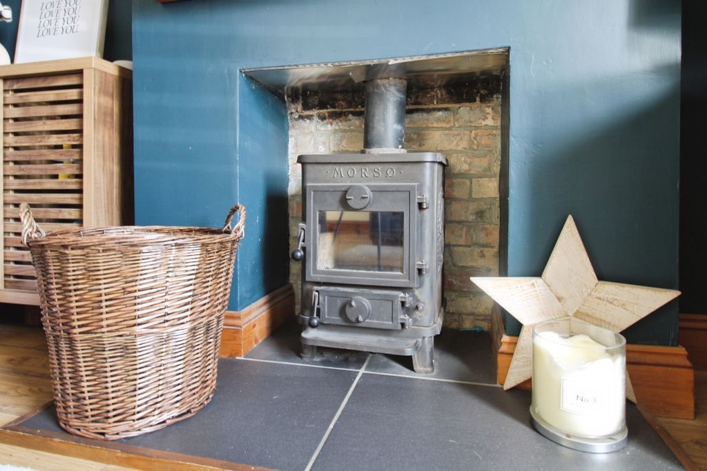 Property photo 3 of 19 Fireplace In Lounge